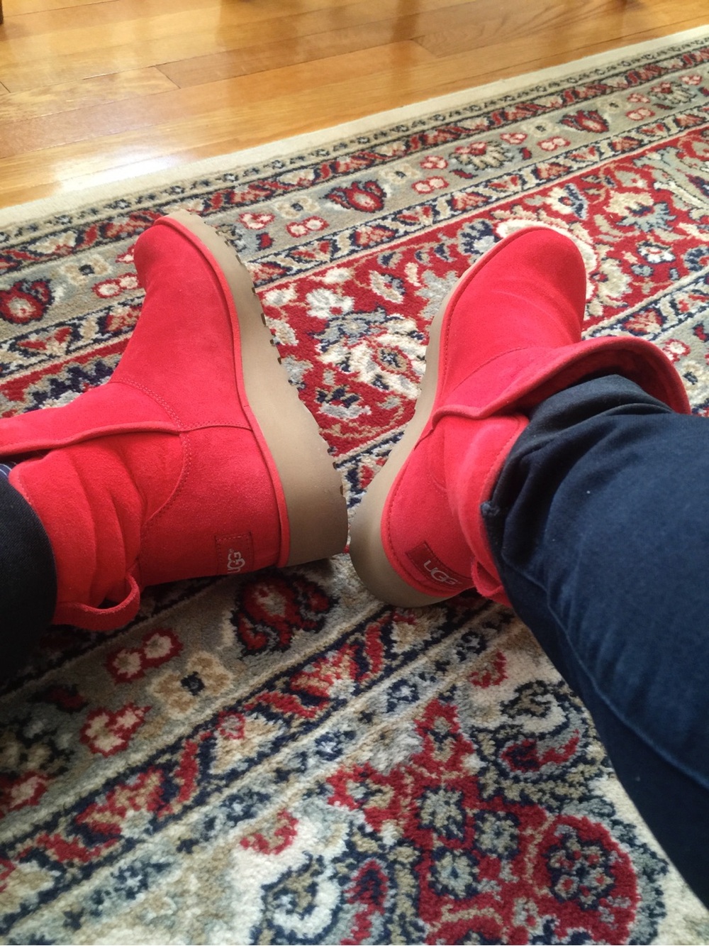 UGG Kristin Classic Slim Booties Red Size 6.5 - Picture 2 of 15